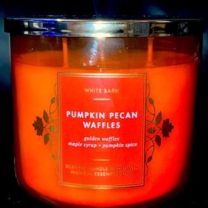 Bath & Body Works Pumpkin Pecan Waffles 3-Wick Candle